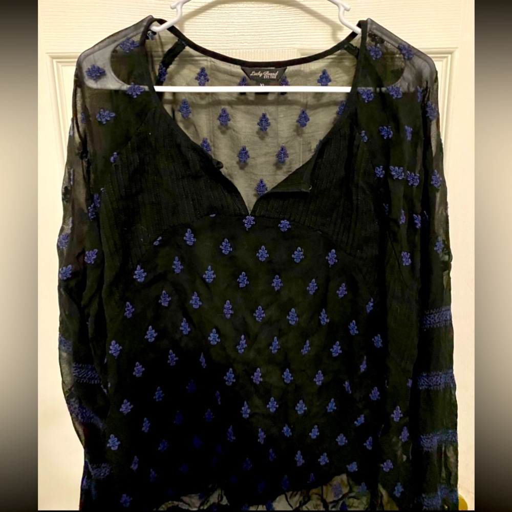🖤 Lucky Brand🖤 sheer long sleeve top